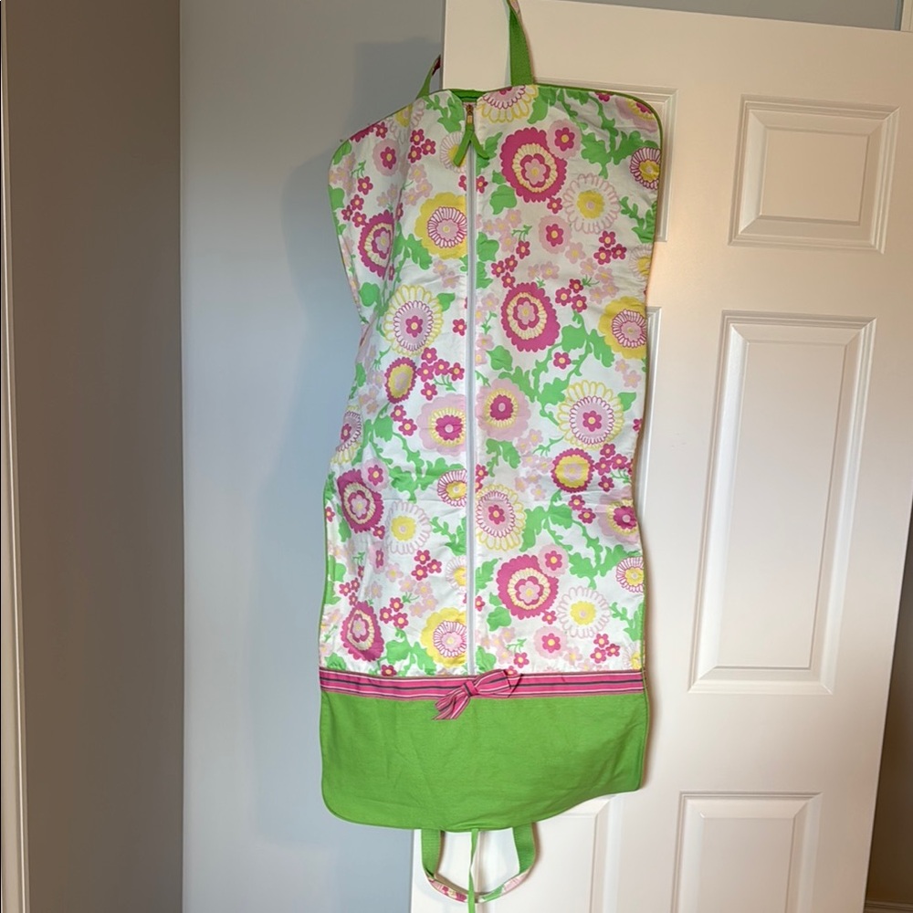 Lilly Garment Bag with Green Accents